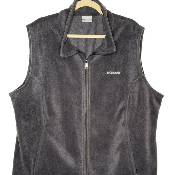 EUC Columbia Fleece Vest Woman's SZ 3X Gray Foldable Collar Zippered Pockets - Picture 1 of 13